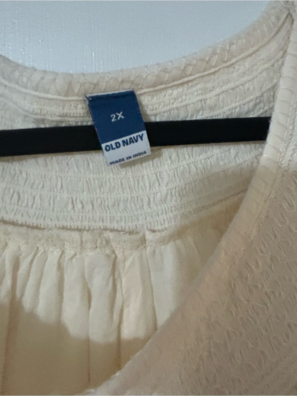 Old Navy Cream Textured Peasant Top - Picture 7 of 8